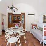 Boschetti Apartment